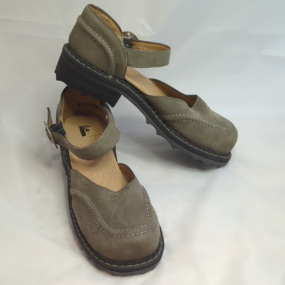 Vintage Fluevog Mary Jane Leather Shoes